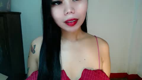 asuna_charming online show from November 20, 2025, 2:45 am