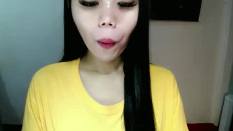 asuna_charming online show from December 14, 2025, 5:02 am