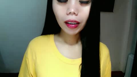 asuna_charming online show from December 22, 2025, 5:15 am