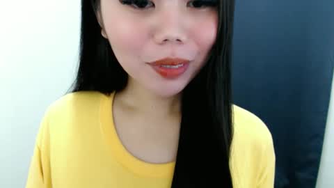 asuna_charming online show from March 8, 2026, 5:28 pm