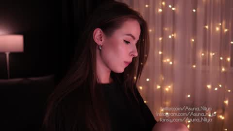 Snapshot of asuna_niiya chatting on December 29, 2024, 9:09 pm Asuna Niiya - online show from December 29, 2024, 9:09 pm