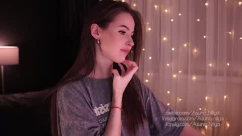 Snapshot of asuna_niiya chatting on March 1, 2025, 7:15 pm Asuna Niiya - online show from March 1, 2025, 7:15 pm