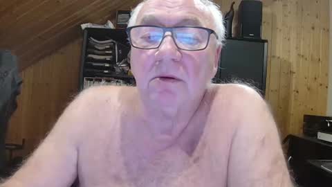 Snapshot of asusandy chatting on January 31, 2026, 11:47 pm asusandy online show from January 31, 2026, 11:47 pm