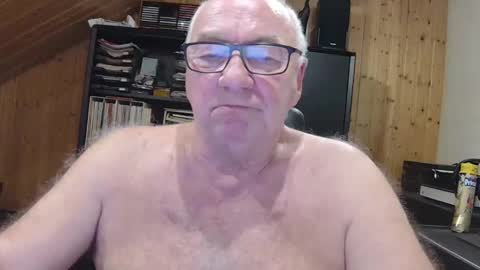 Snapshot of asusandy chatting on February 23, 2026, 9:45 pm asusandy online show from February 23, 2026, 9:45 pm