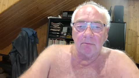 Snapshot of asusandy chatting on July 8, 2026, 11:20 pm asusandy online show from July 8, 2026, 11:20 pm
