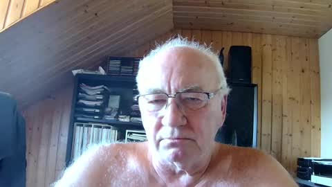 Snapshot of asusandy chatting on July 11, 2026, 10:40 am asusandy online show from July 11, 2026, 10:40 am
