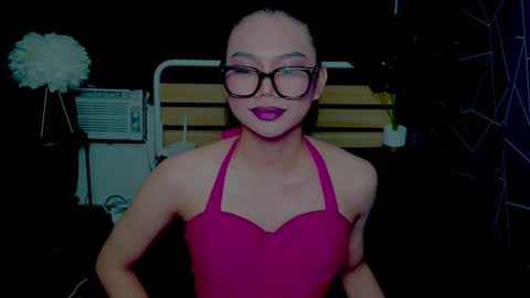 atashakendall online show from November 27, 2025, 9:55 am