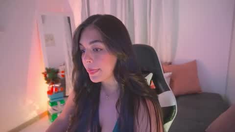 Snapshot of atena676 chatting on January 8, 2026, 12:24 am atena676 online show from January 8, 2026, 12:24 am