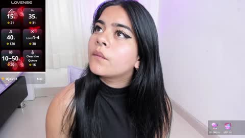 Snapshot of atena_hill chatting on January 9, 2025, 12:03 am Athena online show from January 9, 2025, 12:03 am