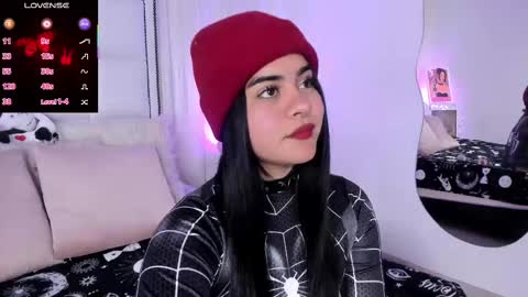 Snapshot of atena_hill chatting on March 7, 2025, 8:22 pm Athena online show from March 7, 2025, 8:22 pm