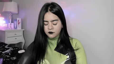 Snapshot of atena_hill chatting on September 13, 2025, 8:08 pm Athena online show from September 13, 2025, 8:08 pm
