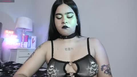 Snapshot of atena_hill chatting on September 24, 2025, 7:39 pm Athena online show from September 24, 2025, 7:39 pm