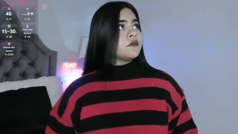 Snapshot of atena_hill chatting on October 6, 2025, 7:33 pm Athena online show from October 6, 2025, 7:33 pm