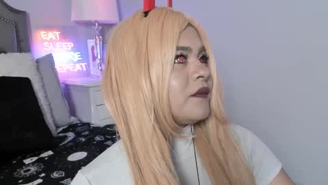 Snapshot of atena_hill chatting on October 24, 2025, 7:43 pm Athena online show from October 24, 2025, 7:43 pm