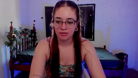 Snapshot of atenas__05 chatting on December 5, 2024, 7:06 pm atenas online show from December 5, 2024, 7:06 pm