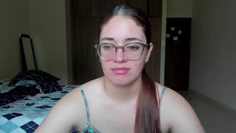 Snapshot of atenas__05 chatting on February 5, 2025, 7:10 pm atenas online show from February 5, 2025, 7:10 pm