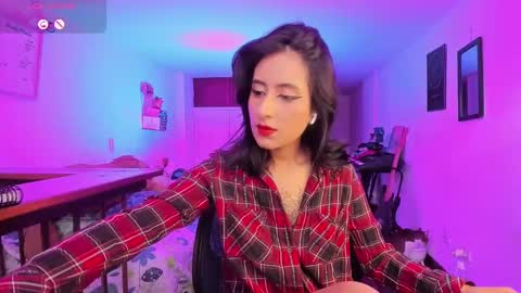 Snapshot of atenea_dragon__ chatting on September 21, 2025, 9:16 pm Atenea online show from September 21, 2025, 9:16 pm