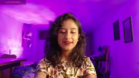 Snapshot of atenea_dragon__ chatting on December 3, 2025, 2:30 am Atenea online show from December 3, 2025, 2:30 am