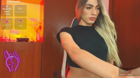 atenea_fit online show from May 16, 2026, 5:59 am