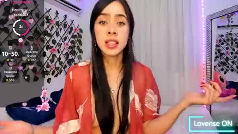 Atenea online show from June 12, 2026, 10:19 pm