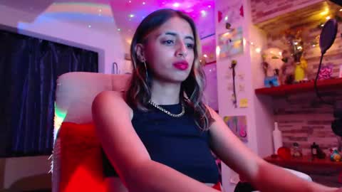 Atenea online show from February 10, 2025, 2:08 am