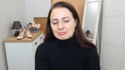 Snapshot of athena_panther chatting on December 7, 2024, 12:13 pm Athena Panther online show from December 7, 2024, 12:13 pm