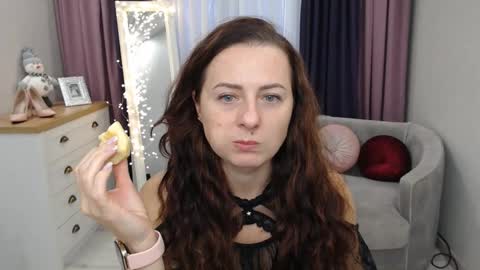 Snapshot of athena_panther chatting on December 26, 2024, 5:58 am Athena Panther online show from December 26, 2024, 5:58 am