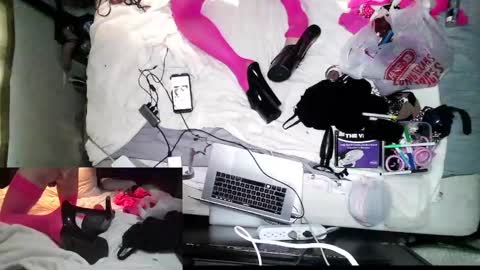 Snapshot of athenaatiya chatting on January 9, 2025, 5:11 pm Sissy Athena online show from January 9, 2025, 5:11 pm