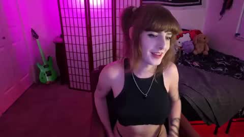 Snapshot of athenalavender chatting on June 25, 2026, 3:17 am athenalavender online show from June 25, 2026, 3:17 am