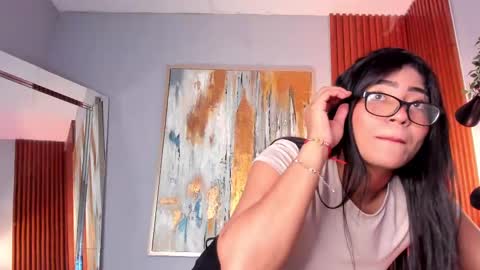 Snapshot of athenea_vis chatting on January 20, 2025, 3:07 pm Thiana online show from January 20, 2025, 3:07 pm