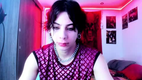 athenauwu online show from December 28, 2024, 5:44 am