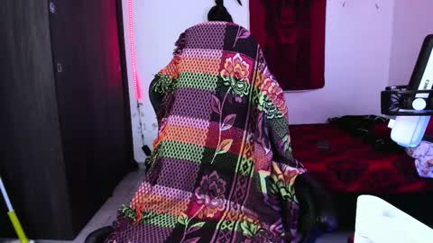 Snapshot of atheneoo_ chatting on February 6, 2026, 5:01 am athenauwu online show from February 6, 2026, 5:01 am