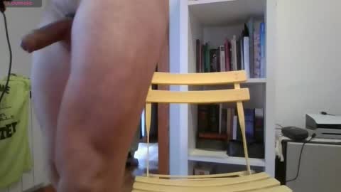 athleticstud_ online show from October 25, 2025, 2:35 pm