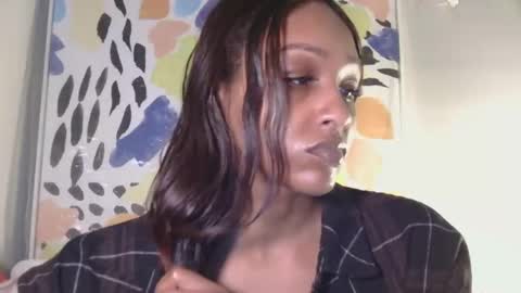 Snapshot of atirahcali chatting on December 18, 2025, 11:16 am AtirahCali online show from December 18, 2025, 11:16 am