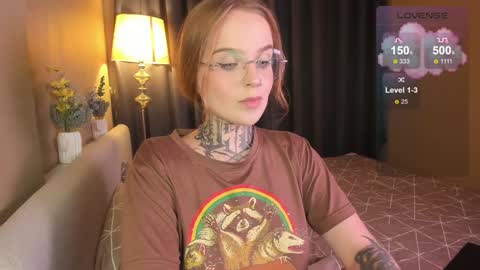 Snapshot of atomic_ketchup chatting on January 22, 2025, 1:32 pm online every day between 10am-23pm online show from January 22, 2025, 1:32 pm