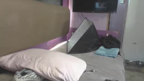 atreatforyou_86 online show from March 17, 2026, 11:30 pm