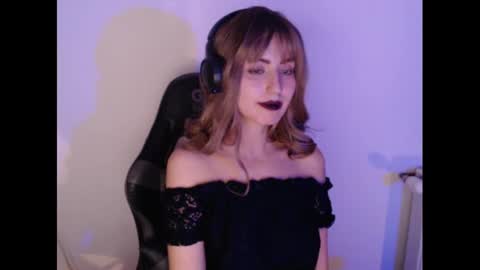 Snapshot of aubrey_rock chatting on December 27, 2024, 1:43 am Aubrey online show from December 27, 2024, 1:43 am