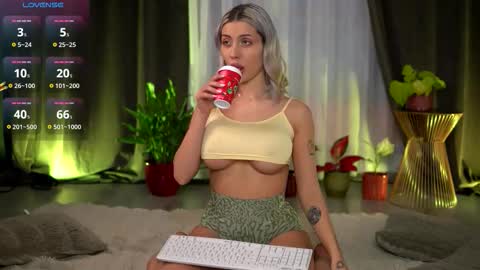 Isabella online show from March 17, 2026, 9:01 am