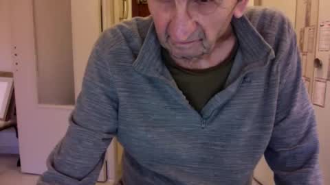 Snapshot of auguste061400 chatting on February 9, 2025, 4:18 pm auguste061400 online show from February 9, 2025, 4:18 pm