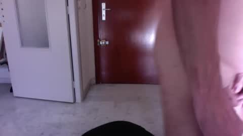 Snapshot of auguste061400 chatting on March 10, 2025, 8:48 am auguste061400 online show from March 10, 2025, 8:48 am