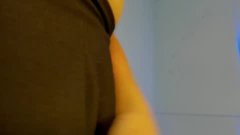 aura verde online show from April 10, 2026, 7:51 pm