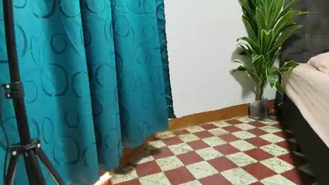 auralis_lux online show from July 1, 2026, 12:29 pm