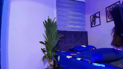 auralis_lux online show from July 13, 2026, 12:19 pm
