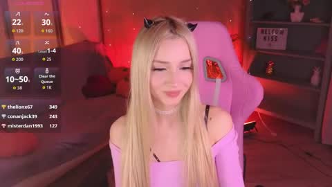 Aura online show from May 27, 2026, 1:57 am