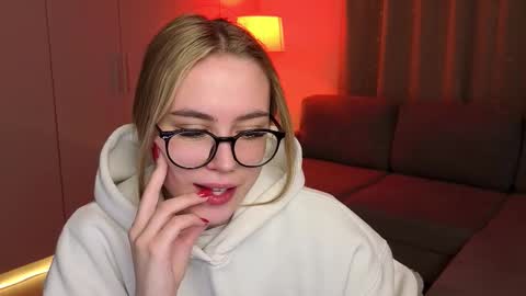 Snapshot of aurelia_voss chatting on February 19, 2026, 6:31 am aurelia_voss online show from February 19, 2026, 6:31 am