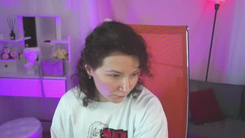 Snapshot of aureliagleam chatting on May 16, 2026, 8:00 am Aurelia online show from May 16, 2026, 8:00 am
