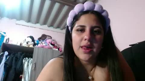 auroa_0785 online show from May 25, 2026, 1:50 pm