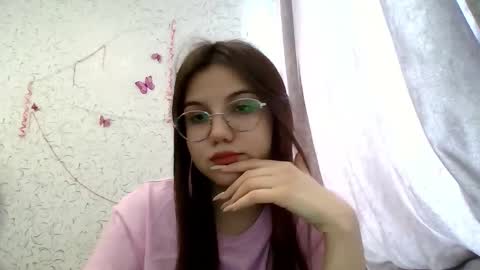 Snapshot of aurora_breeze chatting on February 23, 2026, 8:33 am Kiara Xanthe online show from February 23, 2026, 8:33 am