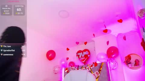 Snapshot of aurora_brown chatting on February 9, 2025, 6:43 am Aurora online show from February 9, 2025, 6:43 am