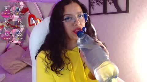 Snapshot of aurora_brown chatting on March 1, 2025, 1:53 am Aurora online show from March 1, 2025, 1:53 am